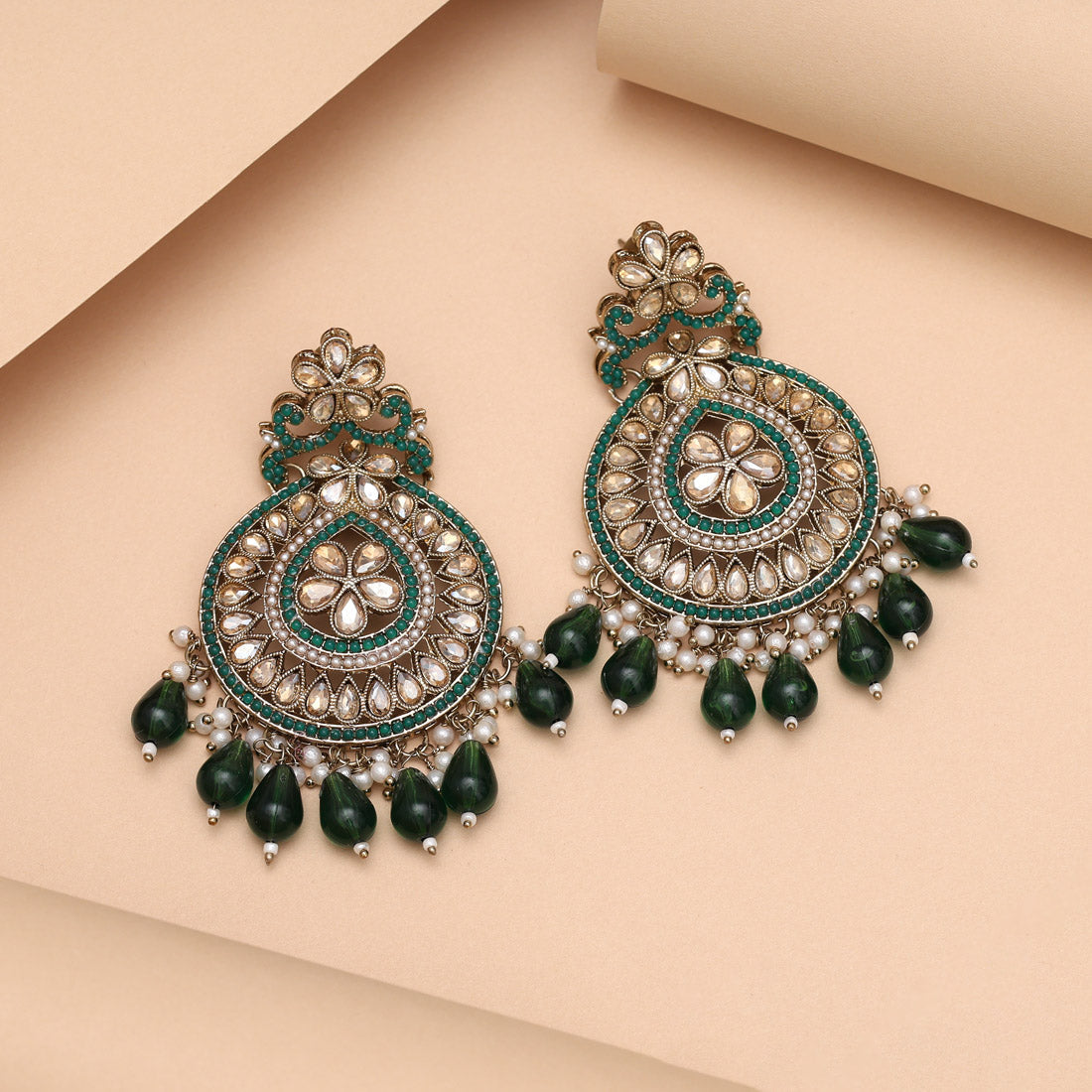 A pair of earning of Imitation Jewellery.